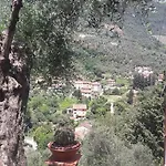 Il Colle Di Abramo Enrica * פיאטרה סנטה